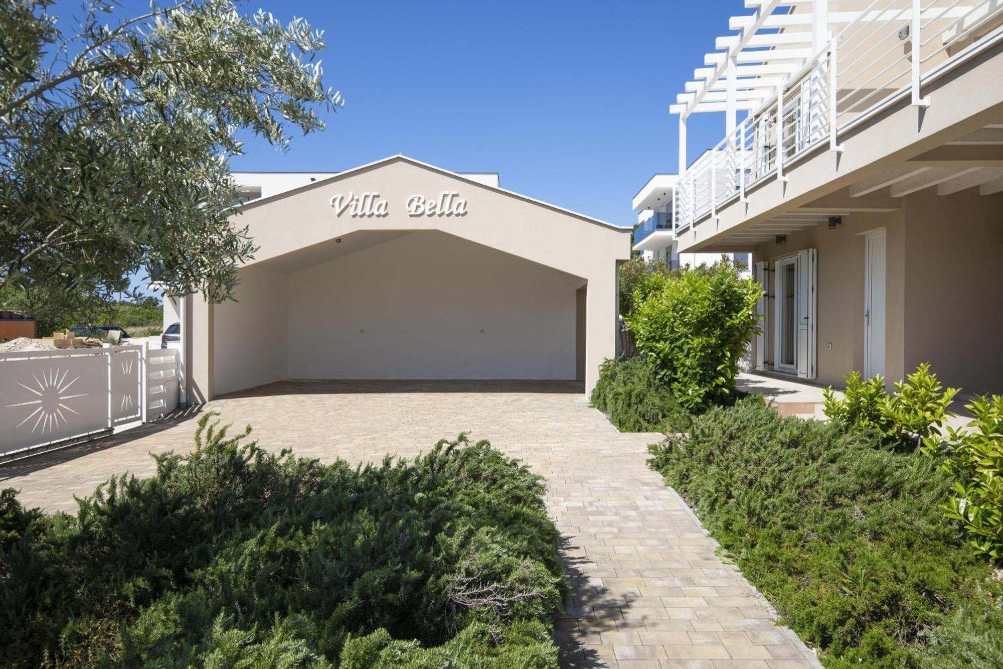 Villa Bella - Beautiful And Modern House With Pool, Souna, Jacuzzi & Playground, Liznjan - Istra Eksteriør bilde